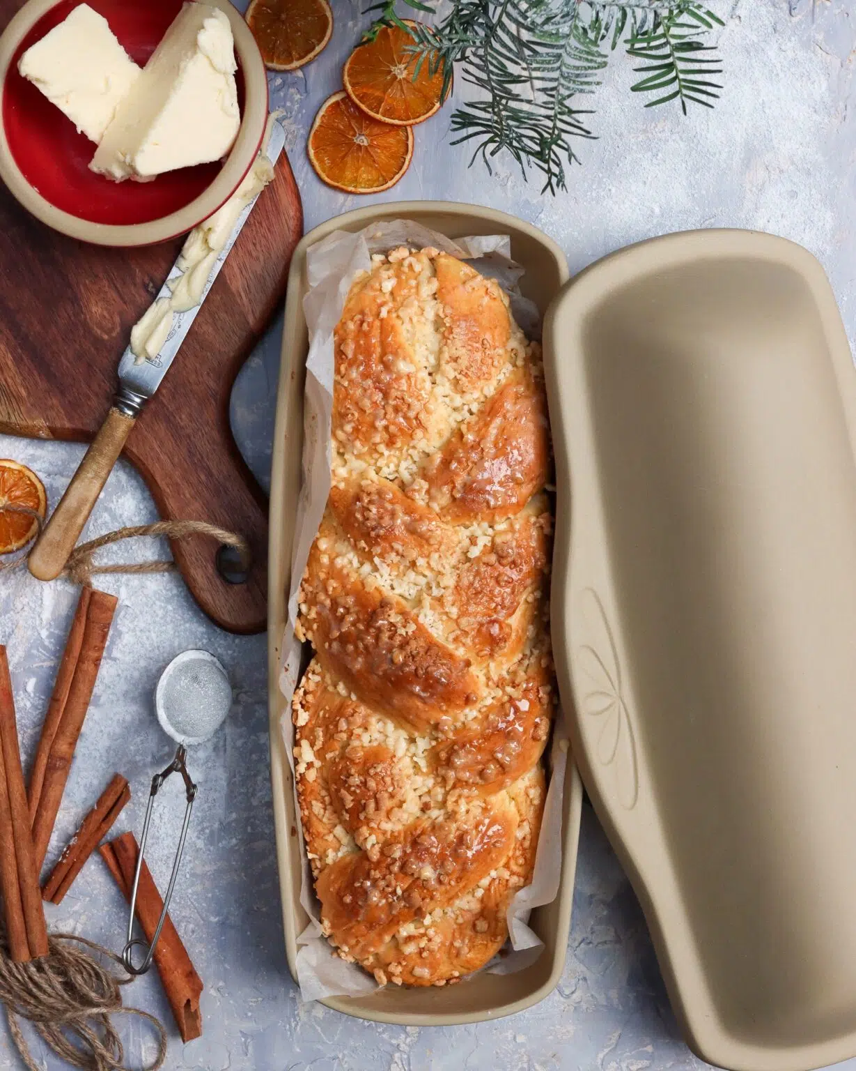 Covered Bread Pan Emerson Creek Pottery