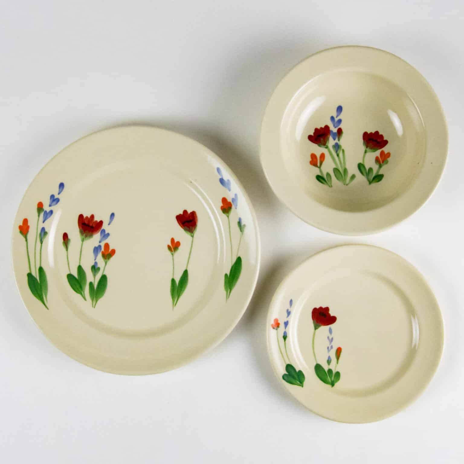 Classic Dinnerware Sets for Four Emerson Creek Pottery