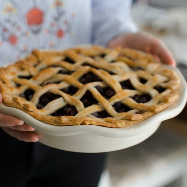 Red Poppy Frilly Pie Plate