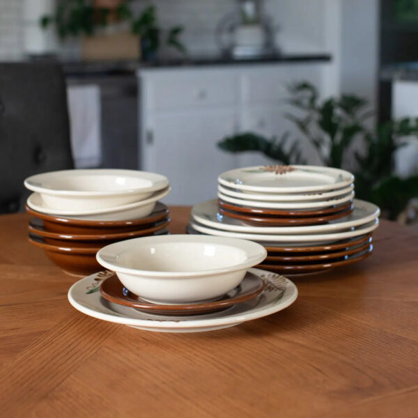 Classic Pottery Collection